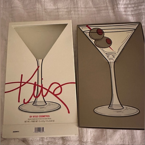 BRAND NEW- NEVER OPENED Kylie Cosmetics Kris Collection Pressed Powder Palette - Picture 10 of 13